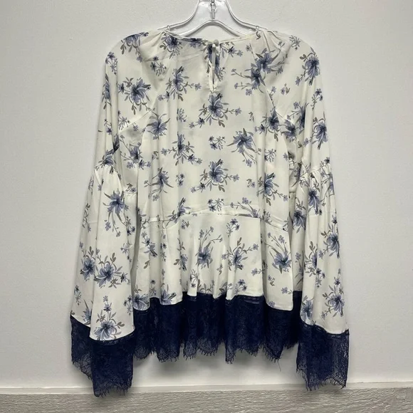 NWT Blouse Top - Picture 3 of 7